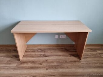 Predám kancelársky stôl