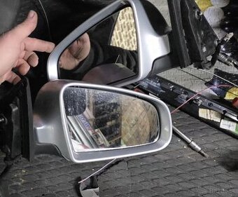 Pár spätných zrkadiel Audi A6 C6