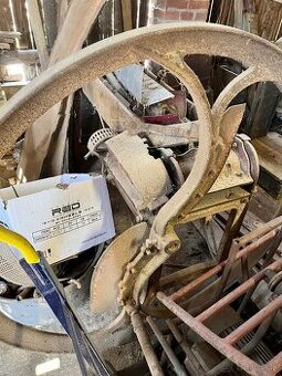 Cirkular  seckovica bocnice z vozi rebrik ojo