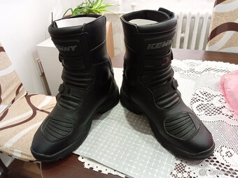 moto čižmy kenny vel.44,forma vel.45,rst vel.42
