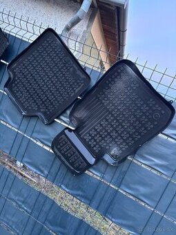 Predám gumové rohoze bmw f34 rada 3 GT