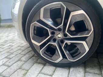 Octavia RS ALTAIR 5x112 R19