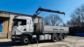 Nákladná doprava s hydraulickou rukou, zemné práce