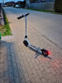 Predam el kolobežku vo vibornom stave