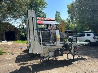 Štiepací poloautomat dreva za traktor LUMAG SSA500ZH-PRO