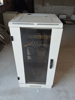 Rack - skriňa
