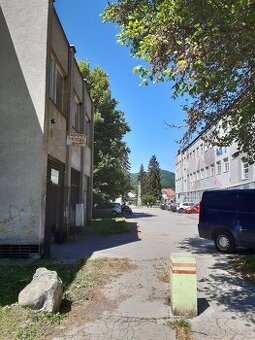 Bývalý Dom textilu na predaj - 1