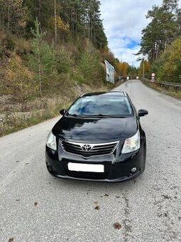 2011 Toyota Avensis 2.2 110kw FULL výbava