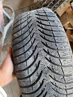 Michelin 215/55R16