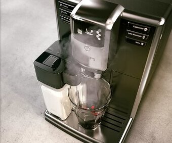 Kávovar (Aj mliečne kávy) Saeco / Philips 5000 series