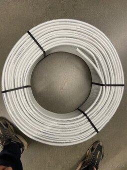 Plastohlinikova rúra