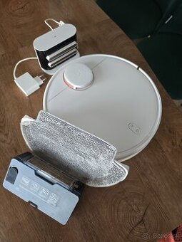 Robotický vysávač