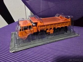Predám model Tatra 813 8x8 S1