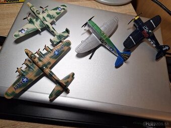 Matchbox Corgi Maisto army vojenske modely