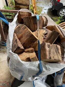 Drevo buk/ dub / smrek