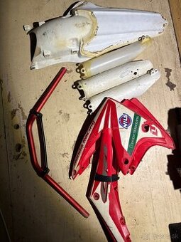 Plasty + volant Honda CRf 2012