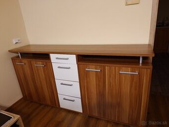 Predám komodu+ tv stolík