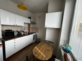 Veľmi pekný 2-izbový byt na predaj - 1