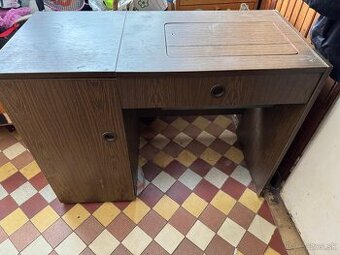 Šijací stroj Veritas