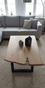 Predám dubovy konferenčný stol