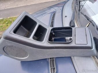 STREDOVY PANEL FELICIA