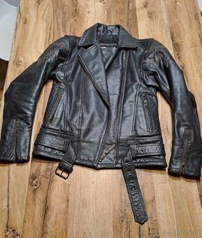 Damska kozena bunda na motorku