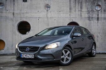 Volvo V40 T2 1.6L Momentum