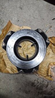 Pritlacny tanier uaz 469
