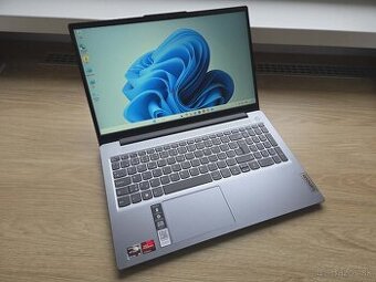 LENOVO IdeaPad Slim 3 Ryzen 5 7520U 8GB/512GB,W11,top,zaruka