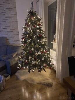 Predám Umelý vianočný stromček Smrek Nórsky 220cm