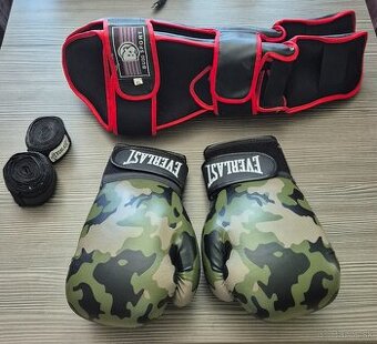 Boxerske rukavice a holene