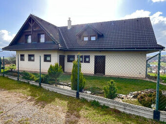 Dom,chalupa,apartmánový dom na jedinečnom mieste v Hornej Le