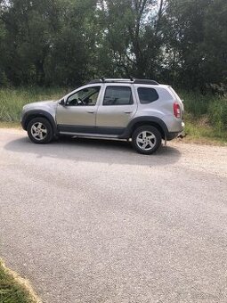 Duster 4x4 rok 2013 Nova Stk Ek ťažné klima 81 kw