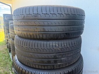 235/55 R19 Continental