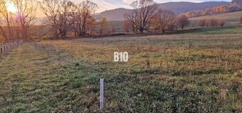 1375 m² pokoja a priestoru – pozemok medzi obcou a prírodou