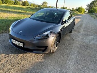 Tesla Model 3 Standard Range+ LFP, model 2023