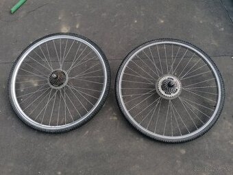 Predám zadné 28" kolesá na bicykel