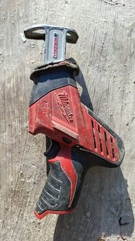 Milwaukee m12