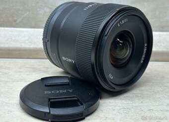 Sony E 11mm f/1.8