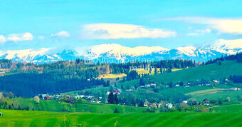 Pozemok so stavebným povolením a výhľadom na Nízke Tatry