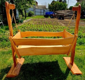 Javorová drevená kolíska