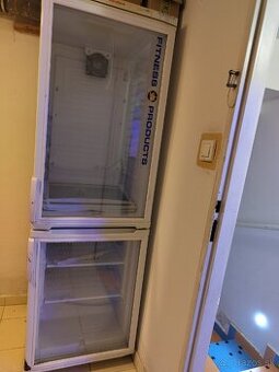 Presklená chladnička