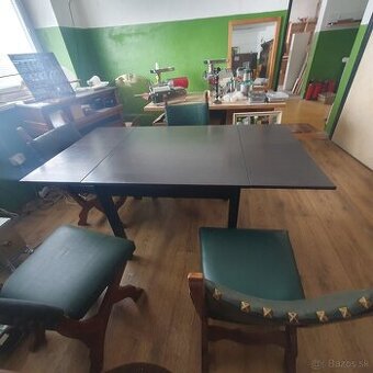 Predám rozťahovací stôl
