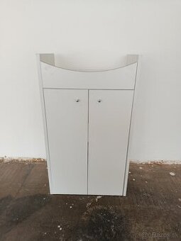 Skrinka pod umývadlo