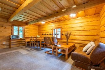 Drevenice pri lyžiarskom stredisku Ráztoka, Horná Mariková