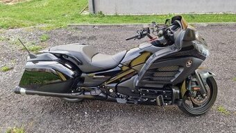 HONDA GOLD WING BAGER F6B