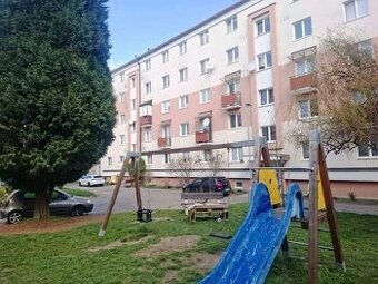 2-izb.byt 55 m2, TEHLA s balkónom + GARÁŽ