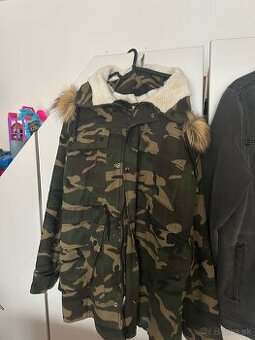 Maskáčova bunda Zara