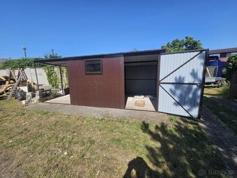 Plechová garáž s prístreškom