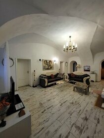 3 izbový byt v historickom kaštieli